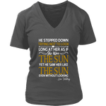 "As if she were the sun" V-neck Tshirt - Gifts For Reading Addicts