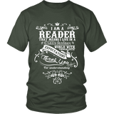 I am a reader Unisex T-shirt - Gifts For Reading Addicts