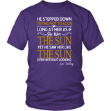 "As if she were the sun" Unisex T-Shirt - Gifts For Reading Addicts